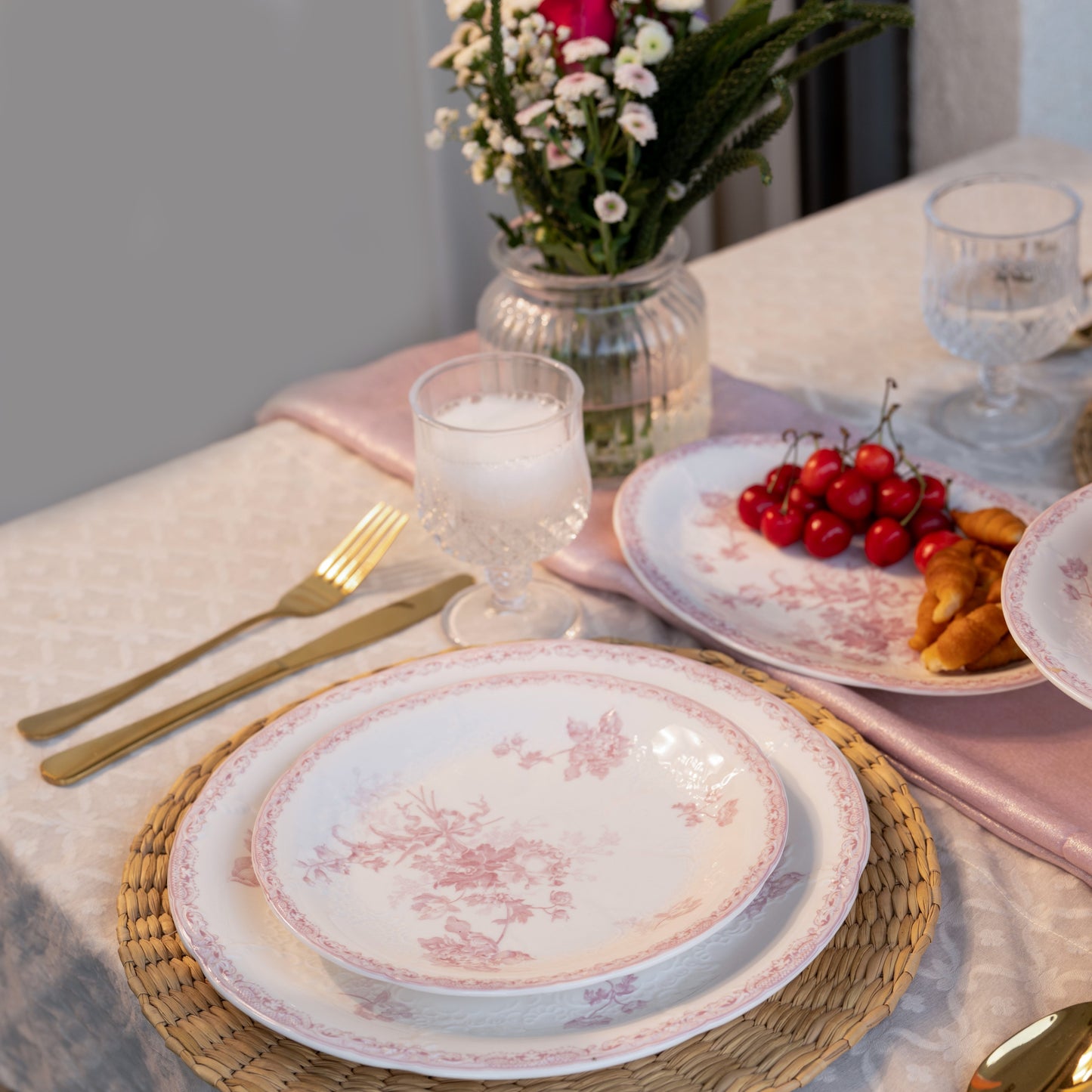 Vintage Pink Fleur Ceramic Dinner Plate