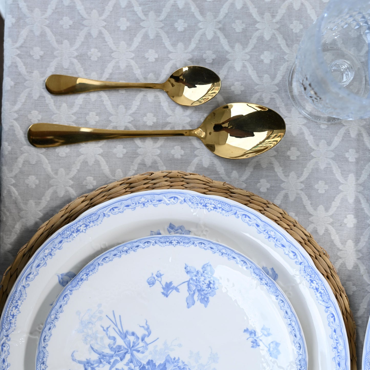 Vintage Blue Fleur Ceramic Dinner Plate
